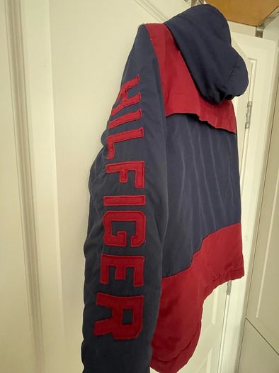 Jacket winter Tommy Hilfiger with hood 8-9 y boys girls unisex