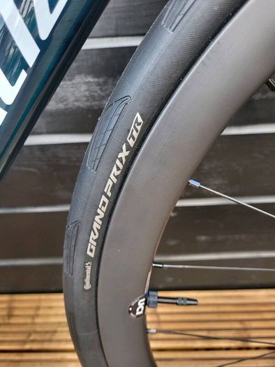 Specialized roubaix sl8 2025