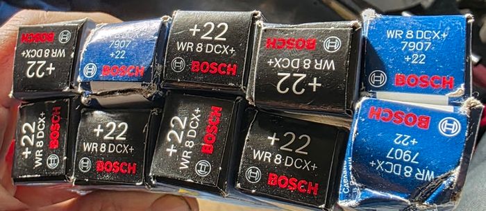 500+ Bosch Beru Spark Plugs JOT LOT