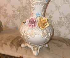 Beautiful capo dimonte vase