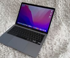 MacBook Air M1 2020 Barely Used