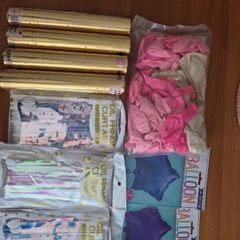 Confetti canons, glitter curtains and balloons