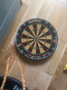 dart board