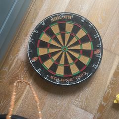 dart board