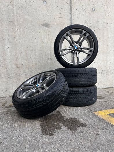 Genuine BMW 441M 18" Alloy Wheels - Pirelli Tyres