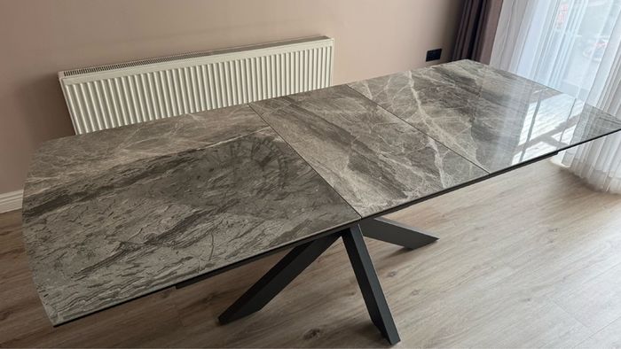 Dinning table