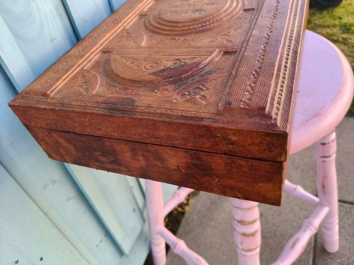Large wood/leather box