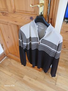 2 fleece.jumpers brand new