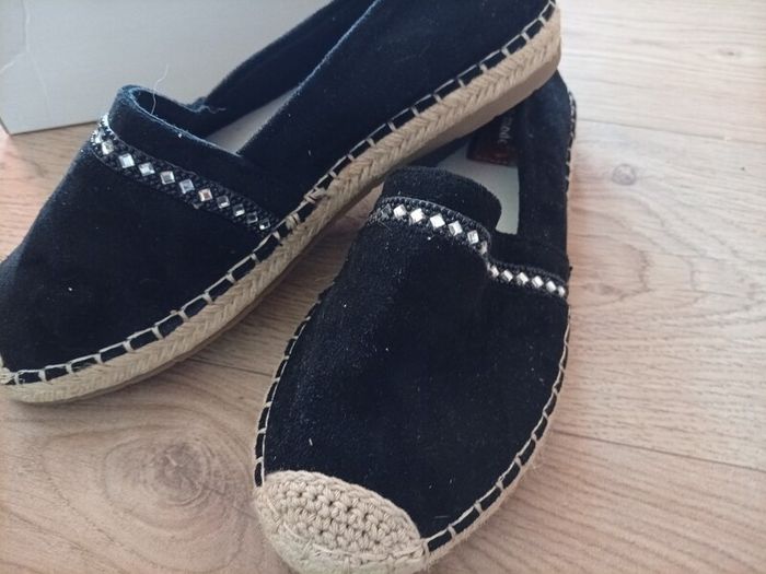 black faux suede Espadrilles size 39