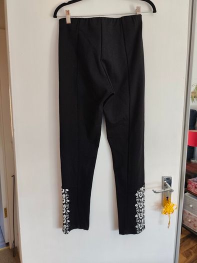 Desigual black trousers, embroidered floral hem, M, new