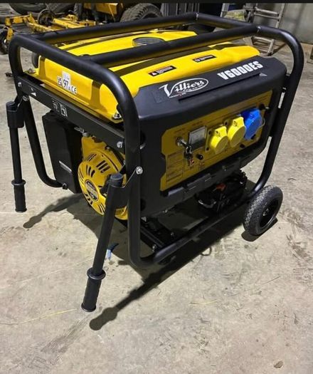 Petrol generators key start