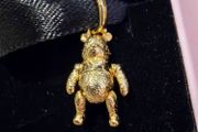 Pandora Disney  Winnie the Pooh Gold Dangle Charm new