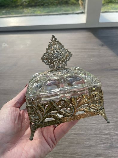 Vintage Ornate Glass and Filigree Metal Dressing Table Vanity Set, 3Piece