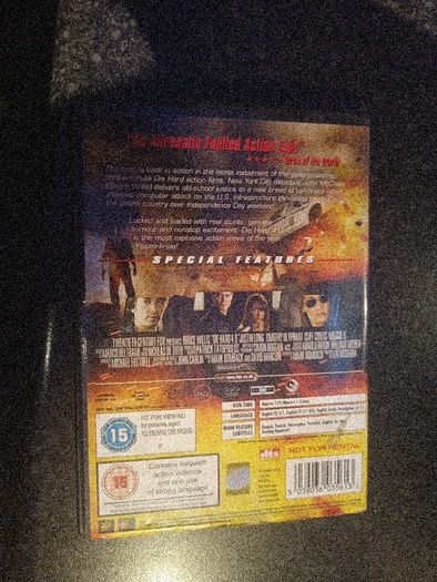 Die Hard 4.0 DVD