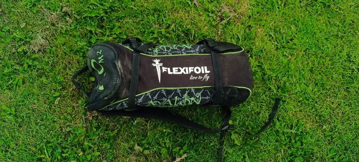 Power kite  avalon 9.5 + backpack+ bar