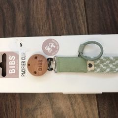 Soother clip