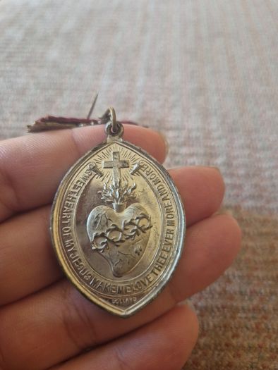 Unique Item. Late 1800s Religious Medal. Sacred Heart of Jesus. Religious.