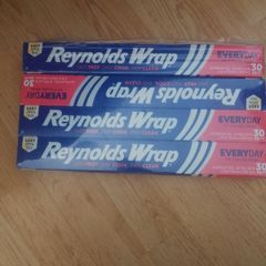 Reynolds Wrap Aluminum Foil (30 Sq Ft (Pack of 4)