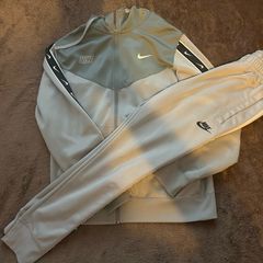 nike tracksuit