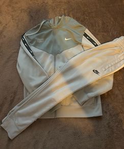 nike tracksuit