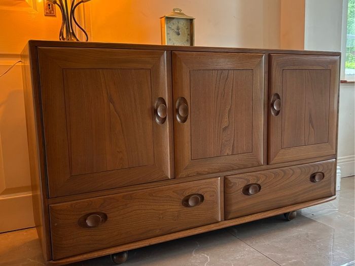Ercol - elm and beech 'Windsor' model 468 sideboard,
