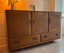 Ercol - elm and beech 'Windsor' model 468 sideboard,