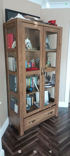 display cabinet