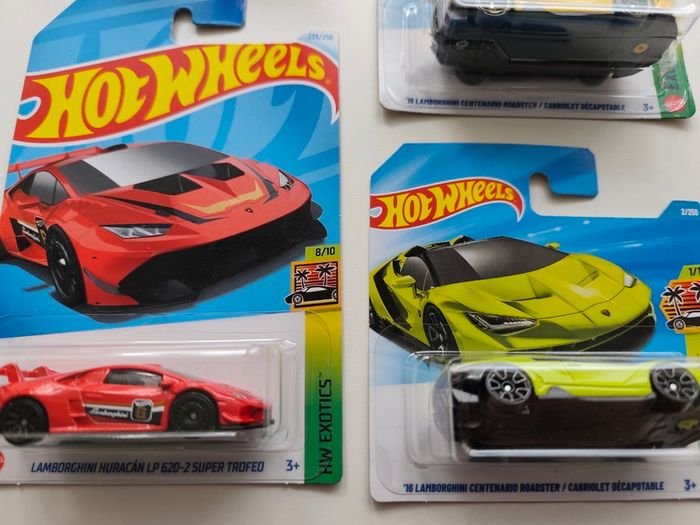 Hot Wheels FERRARI and Lamborghini bundle