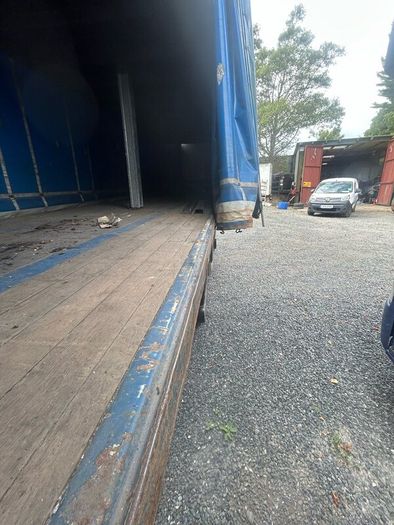 Double deck trailer
