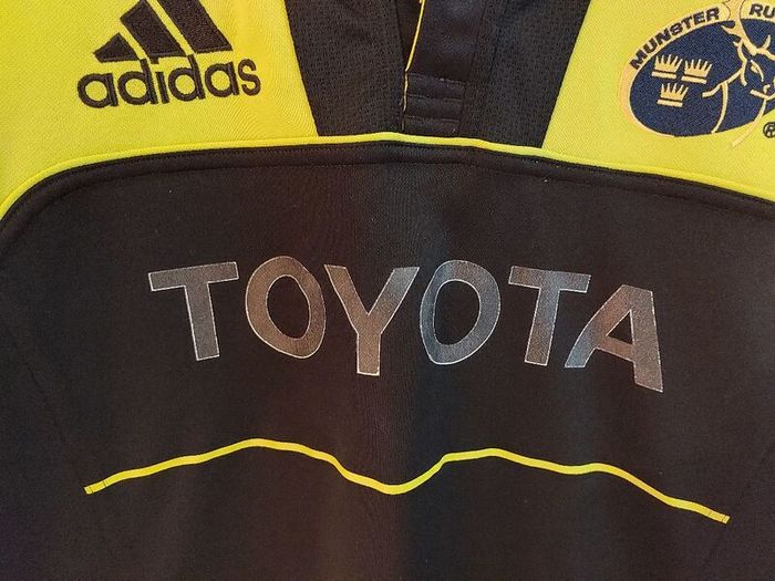 munster rugby jersey