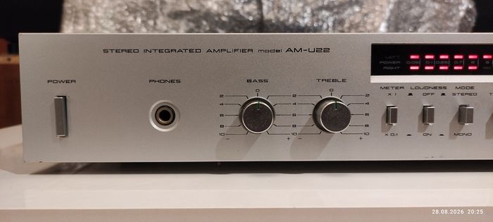 Akai AM-U22 Stereo Integrated Amplifier