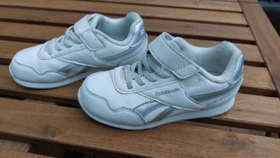 Child shoes UK 11 EUR 28 or 175cm White Reebok