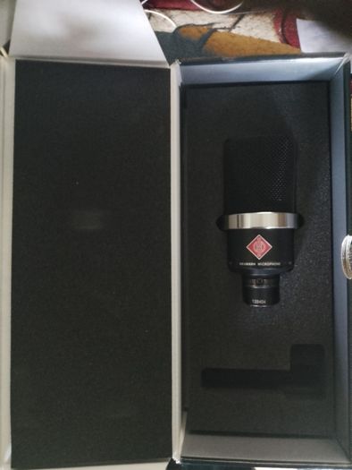 Neumann TLM 102