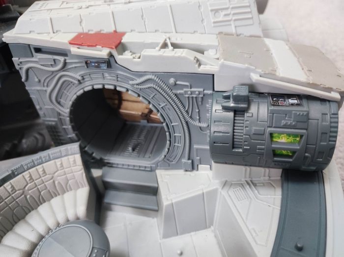 Millennium falcon