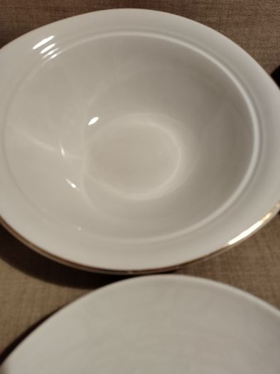 Vintage arklow tureen vine design