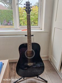 Electro Acoustic Guitar