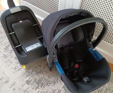 Silver cross infant car seat + ISOFIX base - excellent condition
