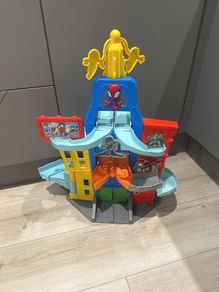 Spidey race track