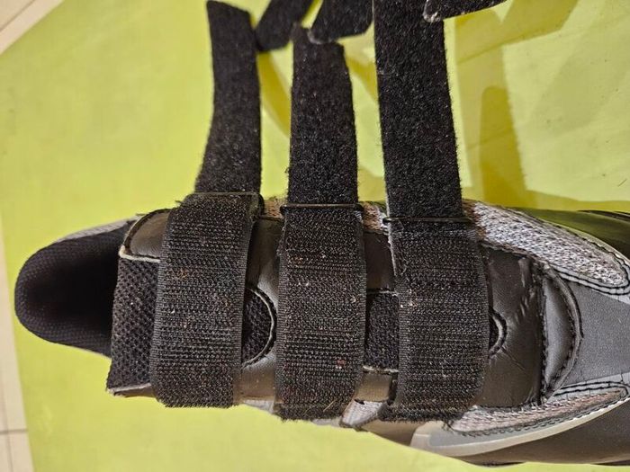 cycling shoes