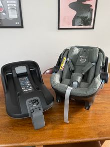 Uppababy Mesa I-Size Infant Car Seat and Isofix Base
