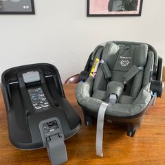 Uppababy Mesa I-Size Infant Car Seat and Isofix Base