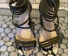 Size uk4 Khaki shoes