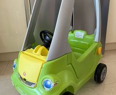Step 2 Easy Turn Coupe (kids green car)