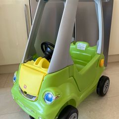Step 2 Easy Turn Coupe (kids green car)