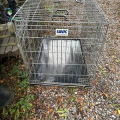 Large dog cage '. Folds flat