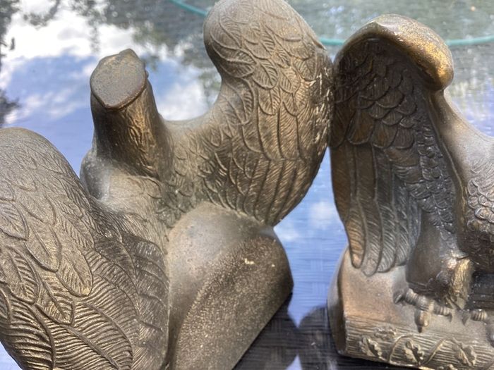 Vintage Pair 1960s Cast Brass Tone American Bald Eagle Bookend Decorative Desk Statue