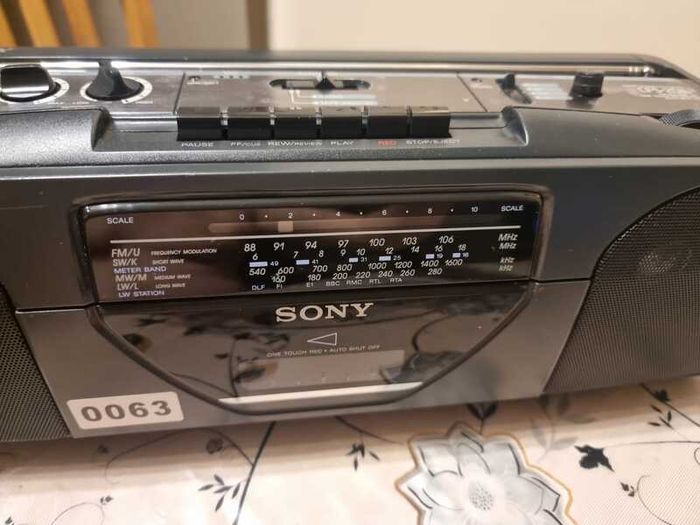From 1988 Vintage Sony CFS-201LRadio Cassette-Recorder, all function working perfect.