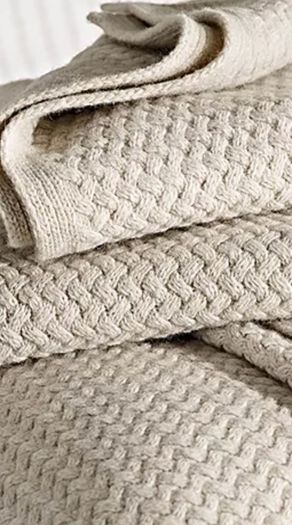 throw knitted