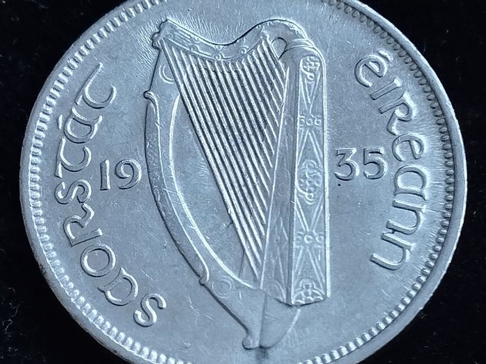 Ireland - 1935 - 6 Pence - Wolfhound - KM.5 - [2061]