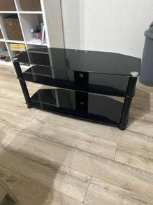 Flatscreen tv tempered glass table